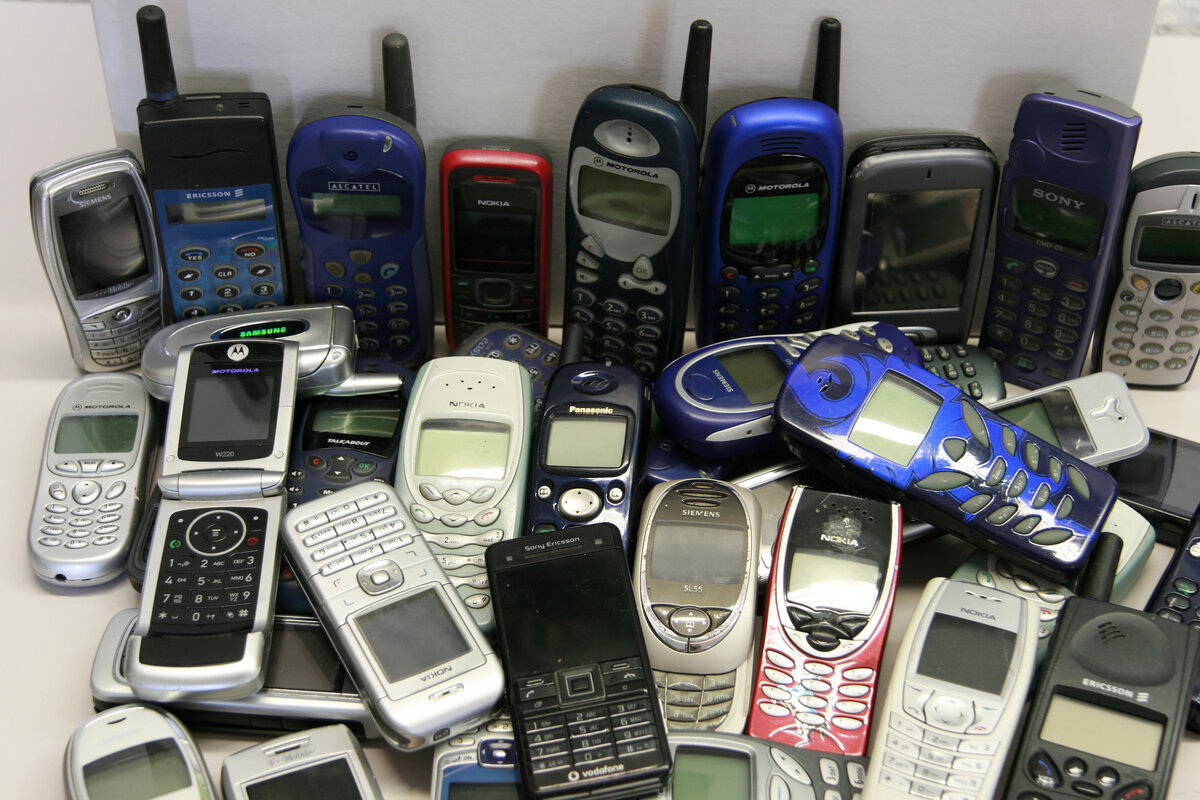 Handys, Mobiltelefone, Elektroaltgeräte