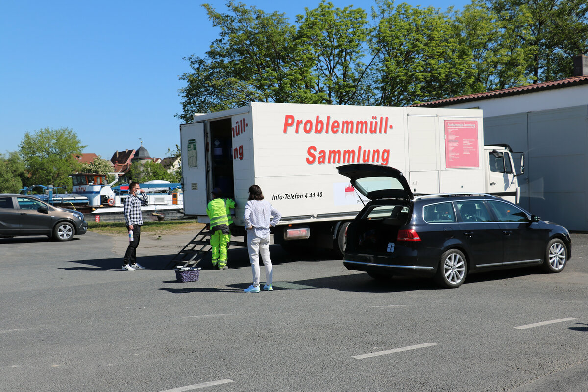 Mobile Problemabfallsammlung, Sondermüllsammlung, Schadstoffmobil, Sondermüllmobil, Giftmobil, Problemmüllmobil, Anlieferung, Anlieferer