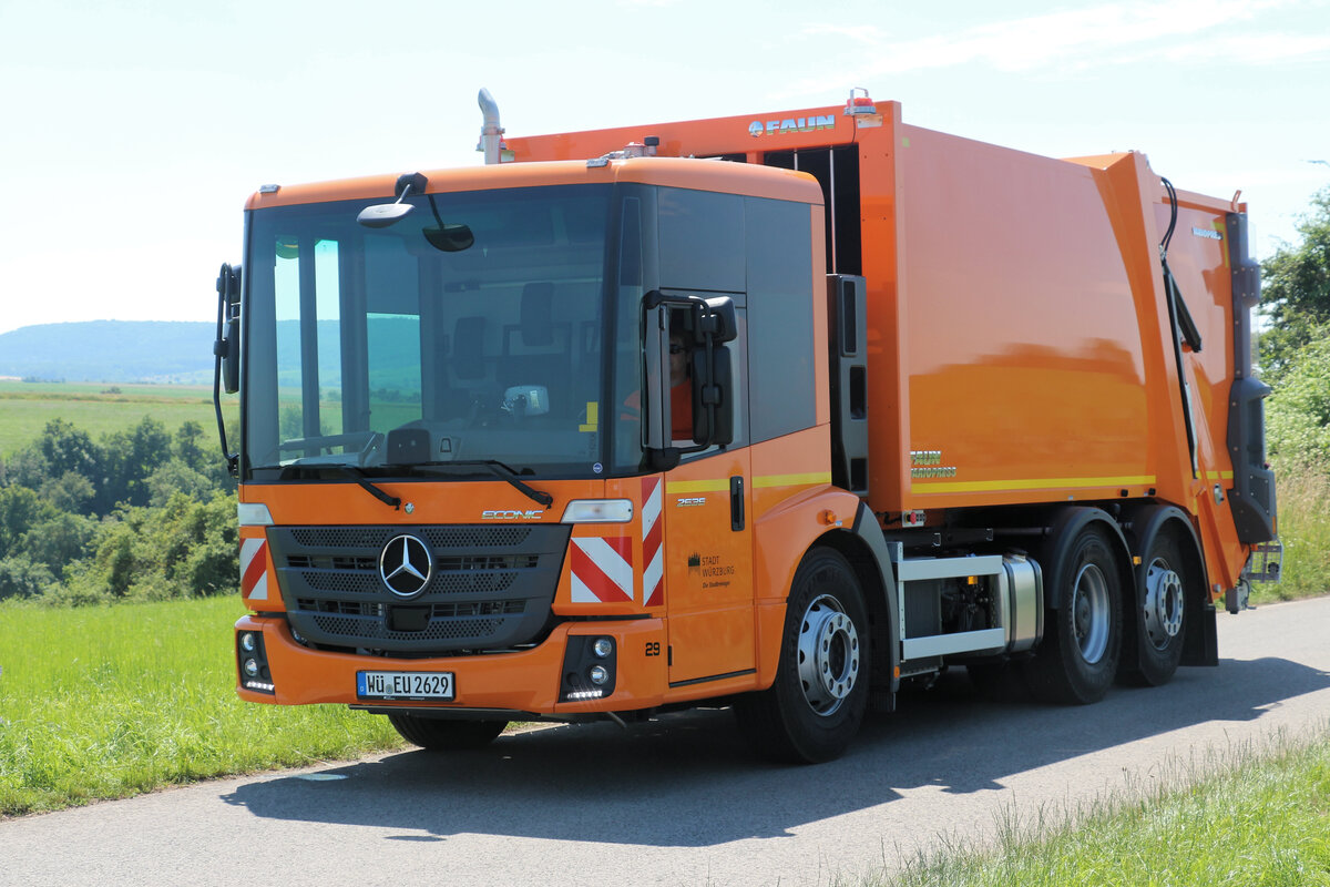 Abfallberatung Unterfranken » BildDb » Oranges Hecklader