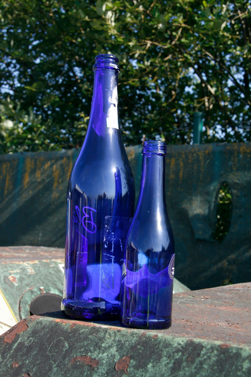 Blauglasflasche, blaues Glas