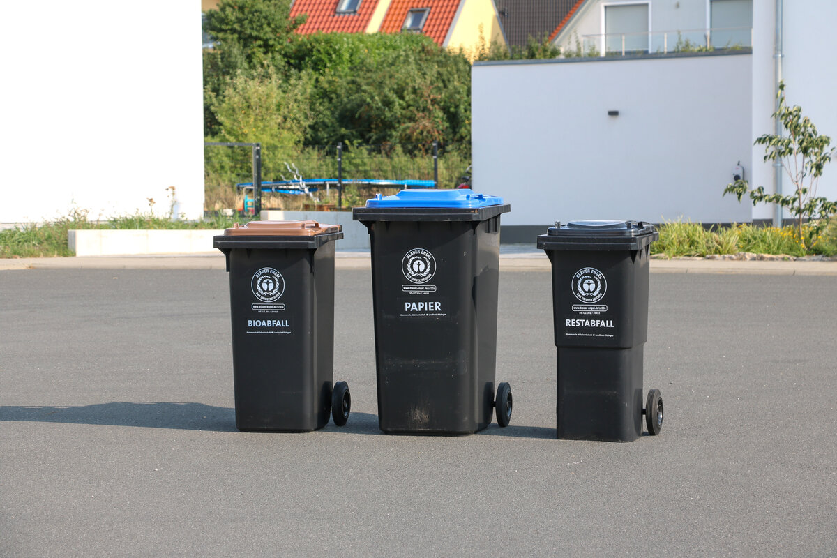 Mülltonnen, Blauer Engel, Recyclingkunststoff, Restabfalltonne 60-Liter-MGB, Biotonne 120-Liter-MGB, Papiertonne 240-Liter-MGB