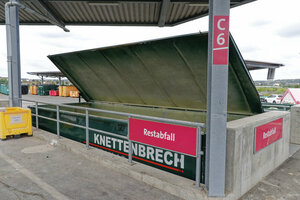 Restabfallcontainer, Gleitabsetzbehälter, Gleitabrollbehälter, Deckel, gedeckelt, Hinweisschild Restabfall, Restmüll