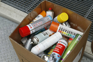 Spraydosen, Bremsenreiniger, Problemabfall, Problemabfälle, Sonderabfall, Sonderabfälle