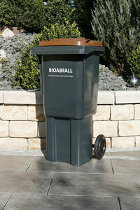 Biotonne, MGB 60-Liter, Mülltonnenstellplatz, Garten, Terrasse