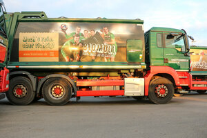 Hecklader-Müllfahrzeug, Werbung für sauberen Biomüll, Aktion Biokönner, Werbeaufkleber, Müllaster, Müllauto