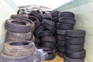 Altreifencontainer, Altreifen, PKW-Reifen