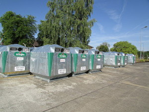Grünglascontainer, System Grumbach, Lagerplatz
