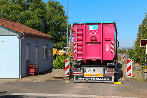 Bauschuttdeponie, Waage, Abrollcontainer, ARC, LKW-Anhänger