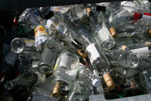 Altglas, Weißglas, Weißglasflaschen, Weißglas-Konservengläser,Weißglas-Weinflaschen