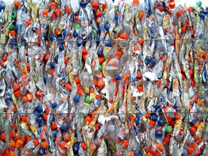 Gepresster Ballen mit Plastikflaschen (PET)