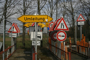 Bauhof, Verkehrszeichen, Verkehrsschilder, Schilderwald