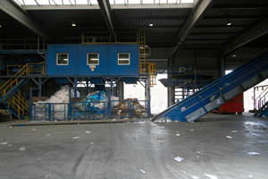 Sortieranlage, Sortierkabine, Abwurfschächte, Abwurfschacht, Förderband