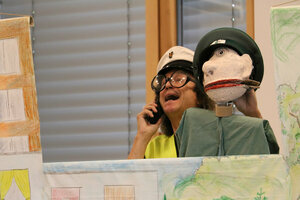 Kinderprogramm, Liedermacher, Künstler, Musiker, Vorführung, Vorstellung, Schule, Kindergarten, Kindertagesstätte, Kindertheater